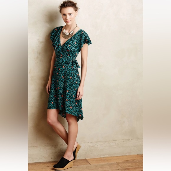 Anthropologie Dresses & Skirts - Anthropologie Ruffled Wrap Dress Floral Print V-Neck Cocktail Party Size 6P